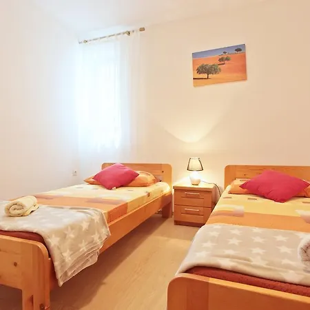 Stone House Apartment *