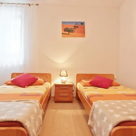 Stone House Apartment *